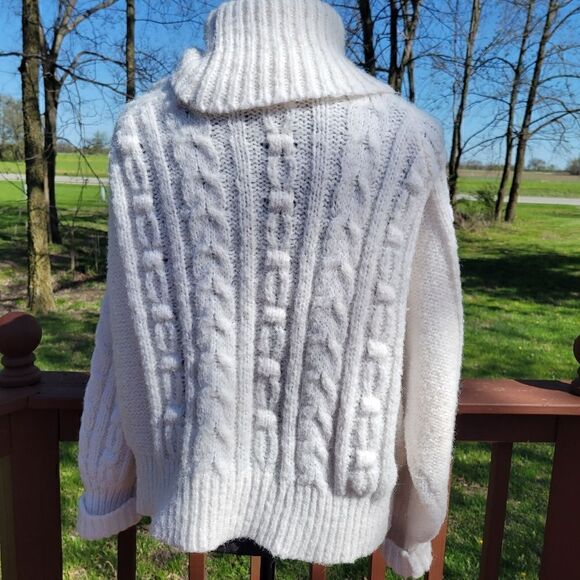 A New Day Ladies White Cable  Knit Pullover Oversized Turtleneck Sweater,  sz XL - Picture 5 of 13